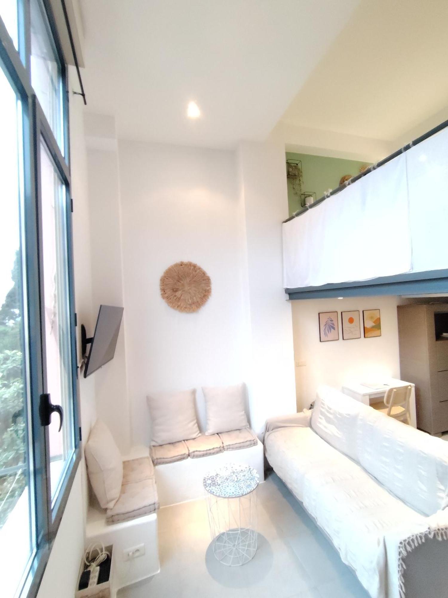 35M2, Luminous Loft Close To The Beach Villefranche-sur-Mer Bagian luar foto